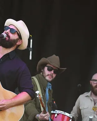 Drew Holcomb Sandy