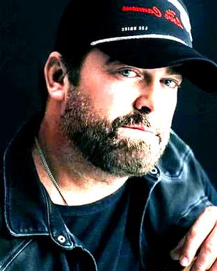 Lee Brice Sandy