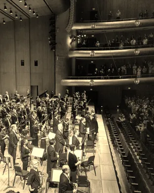 Utah Symphony: Here Comes Santa Claus!